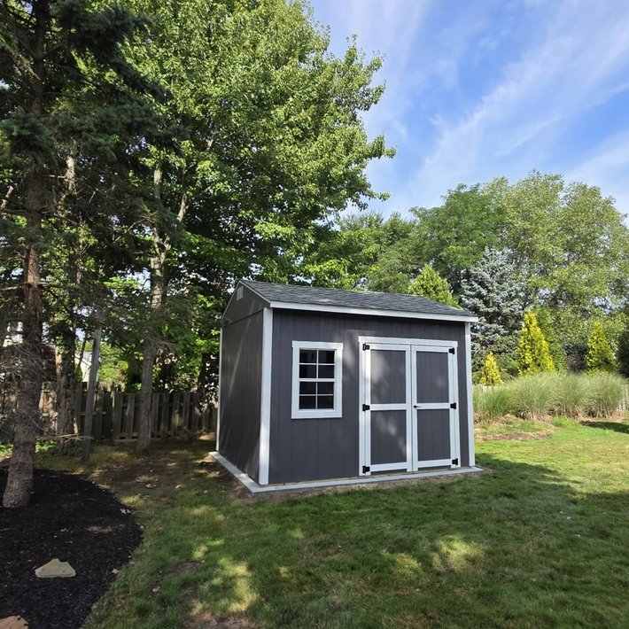 Amish-built barn or shed by J&J Barns