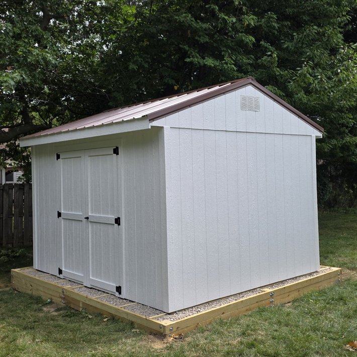 Amish-built barn or shed by J&J Barns