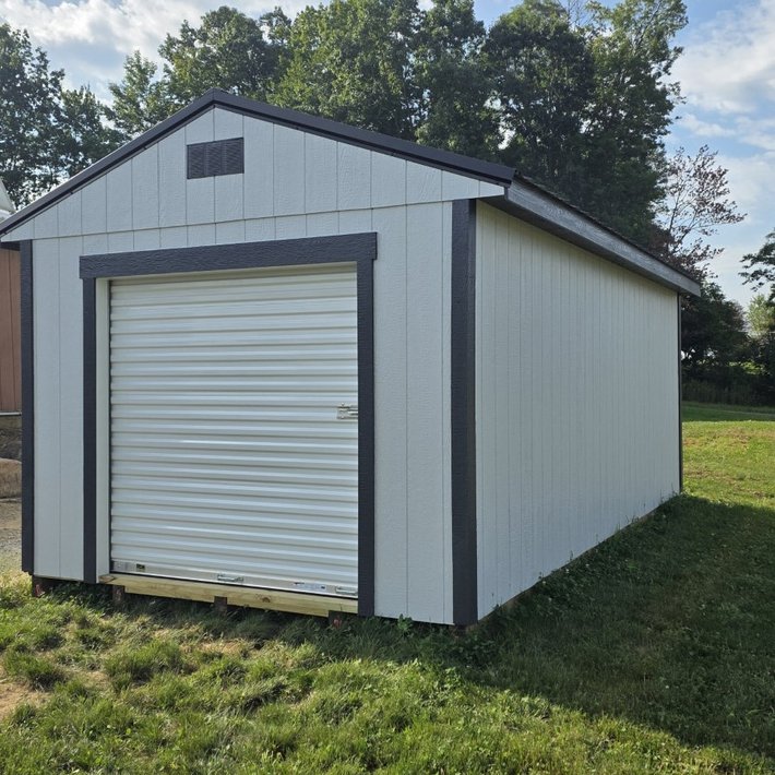 Amish-built barn or shed by J&J Barns