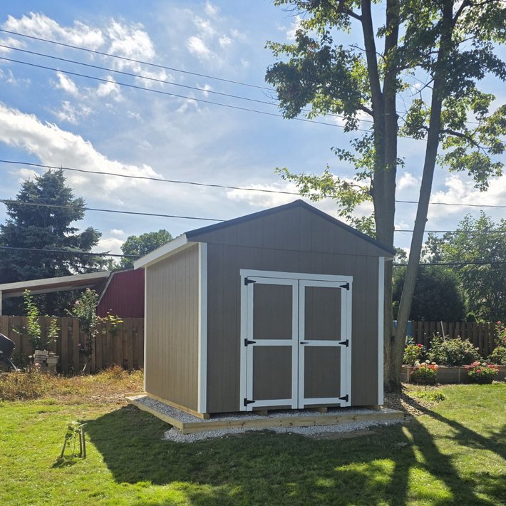Amish-built barn or shed by J&J Barns