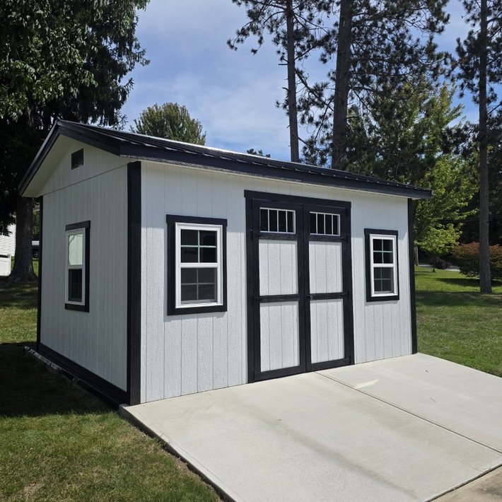 Amish-built barn or shed by J&J Barns
