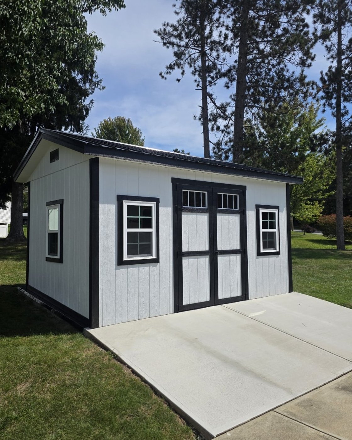 Amish-built shed by J&J Barns