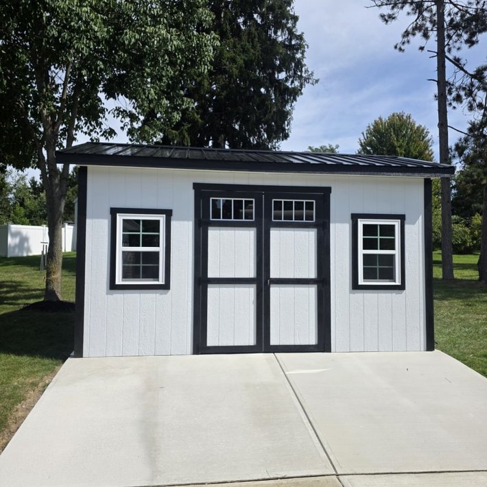 Amish-built barn or shed by J&J Barns